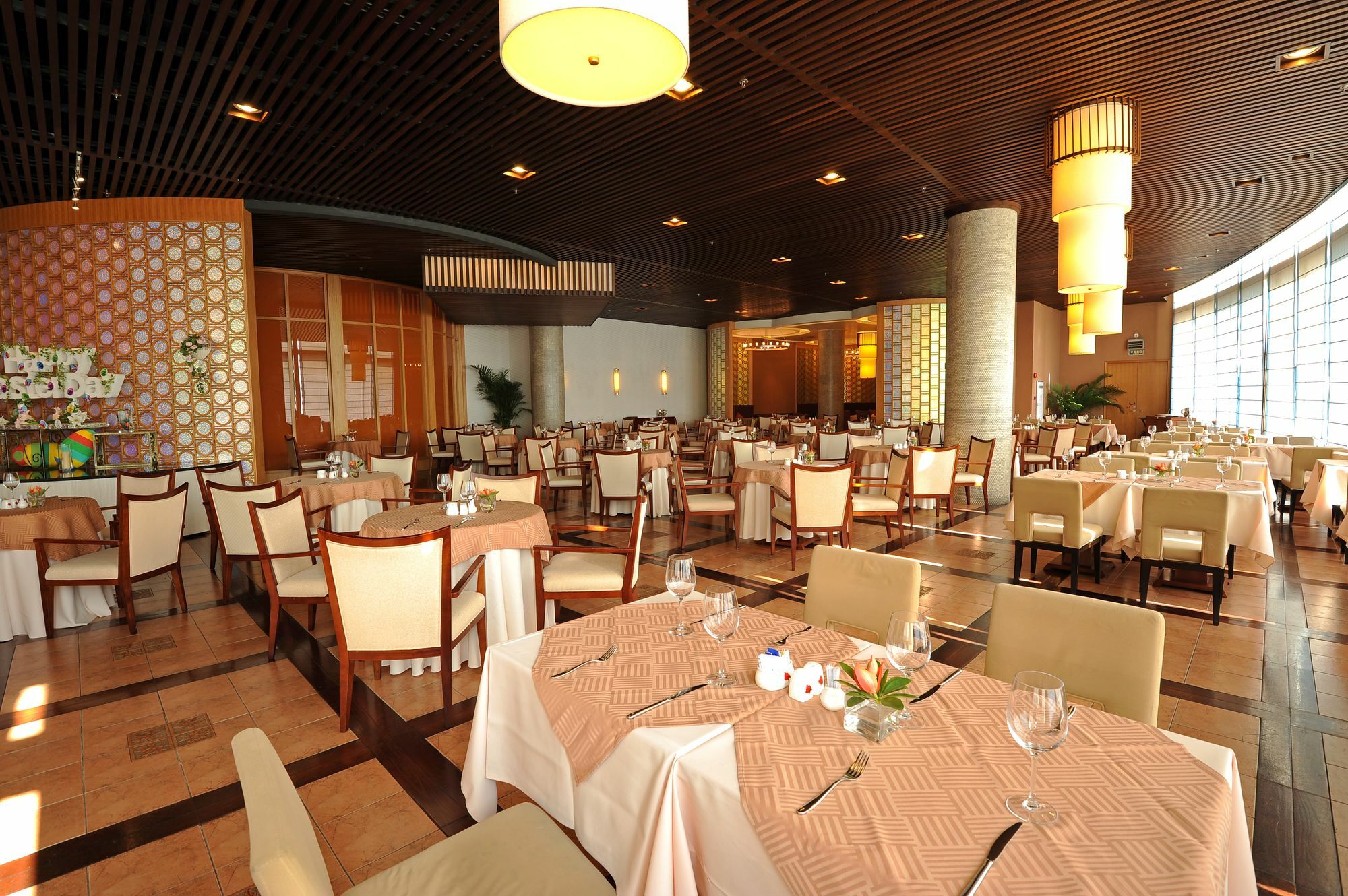 Ocean Spring Grand Metropark Hotel Zhuhai Eksteriør billede